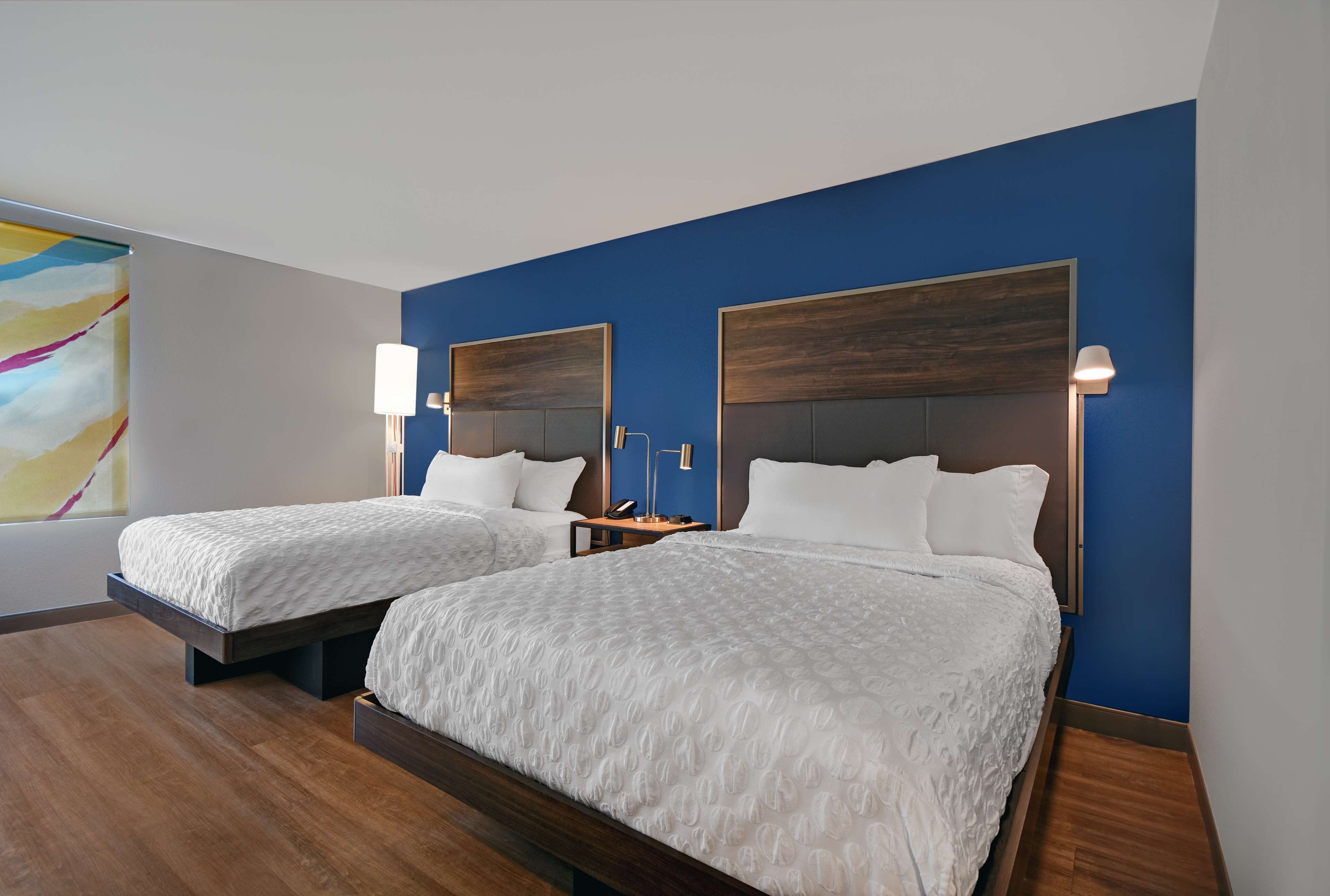 desk, laptop workspace, free wifi, bed sheets