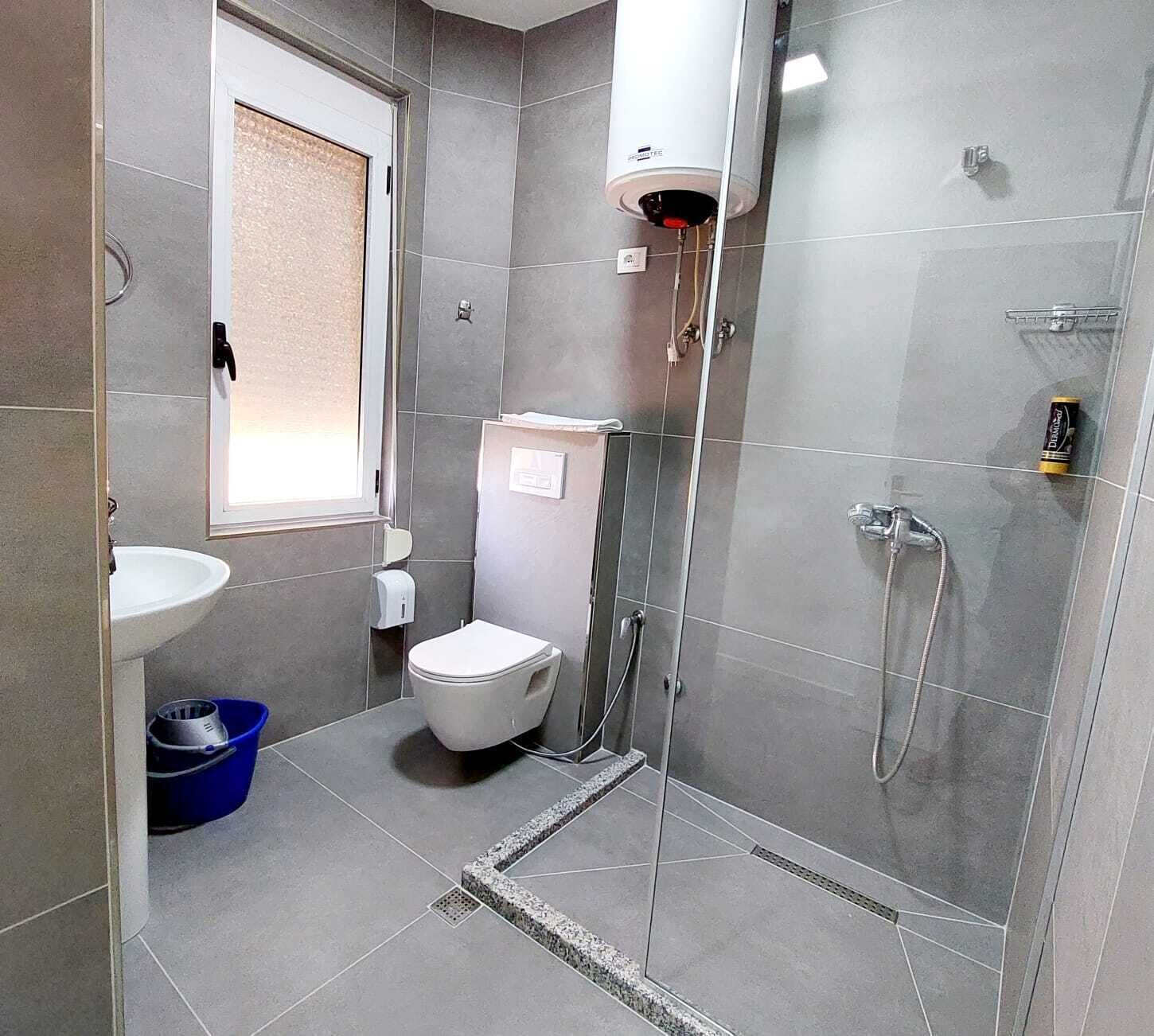 Family Apartment, 1 Bedroom, Non Smoking, City View | Bathroom