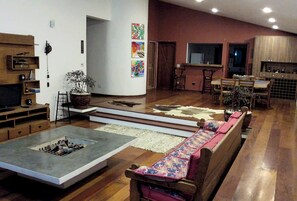 Interior entrance - Pousada Vale do Sol (Embu das Artes)