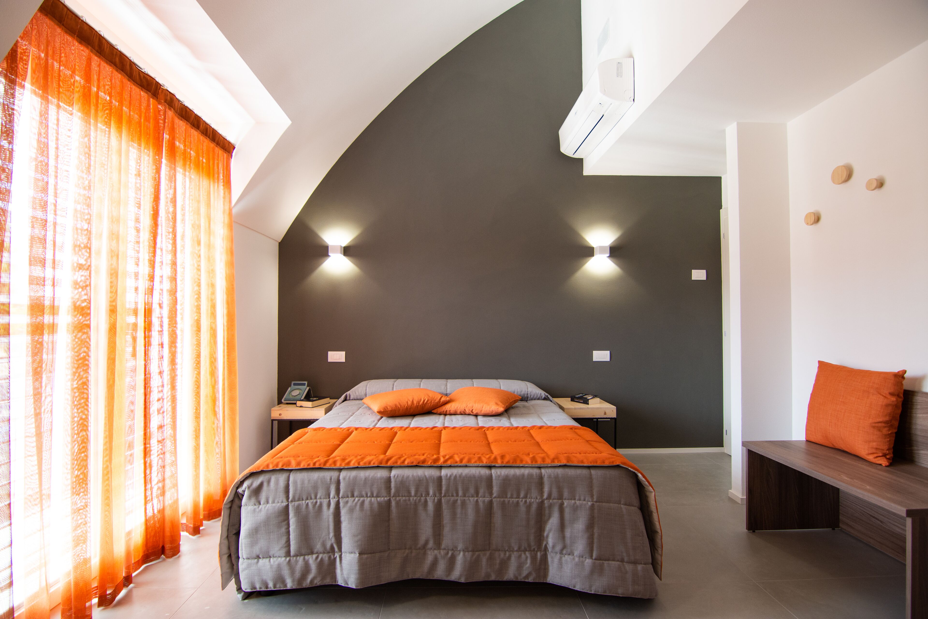 Suite Malvasia suite in a new private building near the sea and the center.