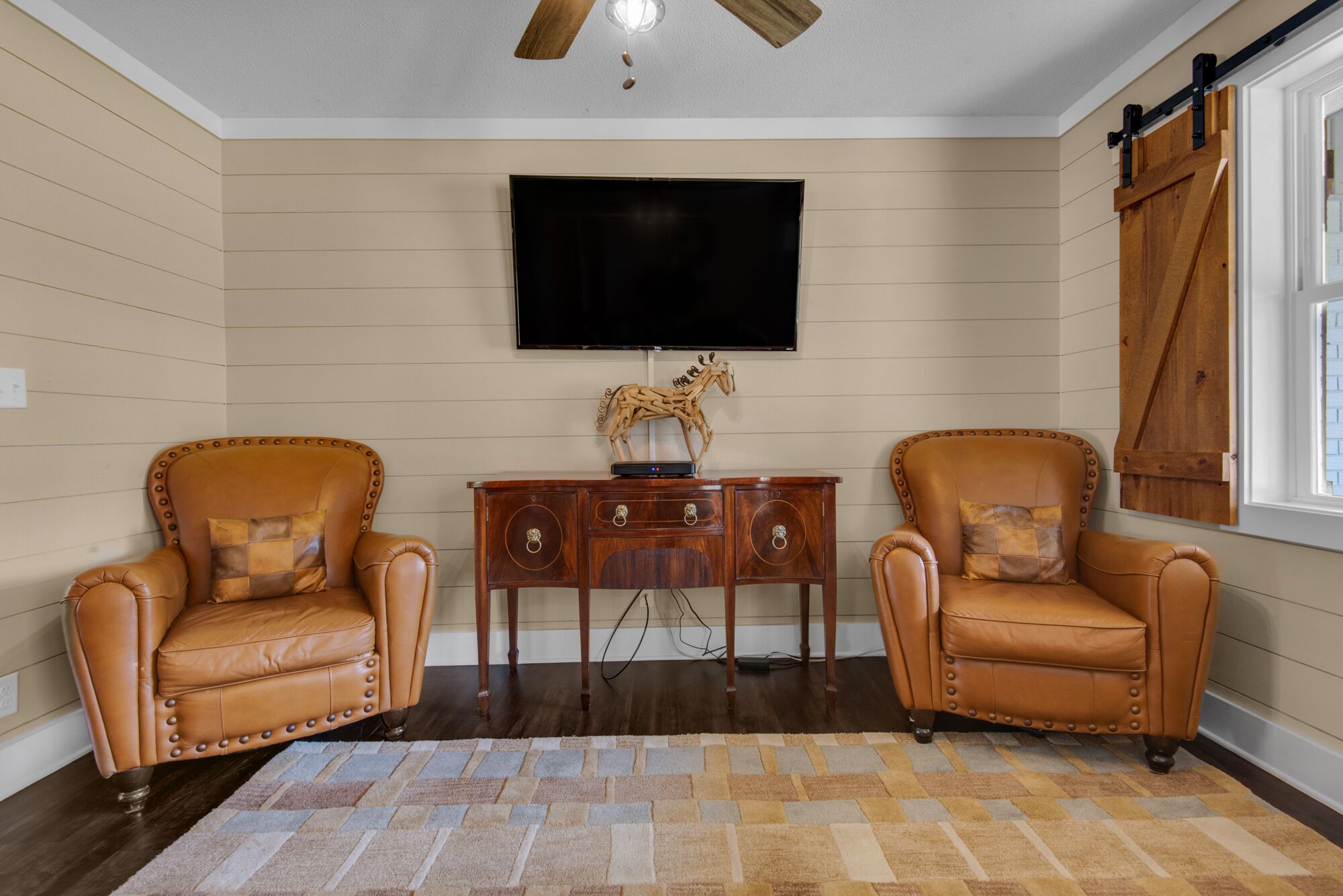 Ranch Getaway, Large Groups Accomodations possible, 45 minutes to the beach!!