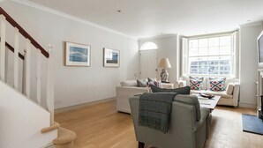 Living area - Campden Street V (London)