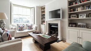 Living area - Campden Street V (London)