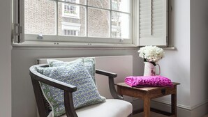 Interior - Campden Street V (London)