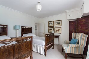 Apartemen (2 Bedrooms) | 2 kamar tidur dan didekorasi berbeda-beda