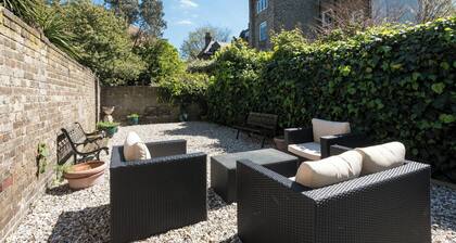 Kennington Road by Onefinestay