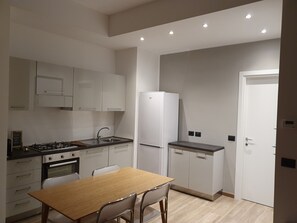 Fridge, oven, stovetop, dishwasher - Two-room seafront apartment CIN IT010059C24NCD5C2D CITRA 010059-LT-0235 (Sestri Levante)