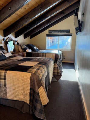 5 bedrooms, desk, iron/ironing board, free WiFi