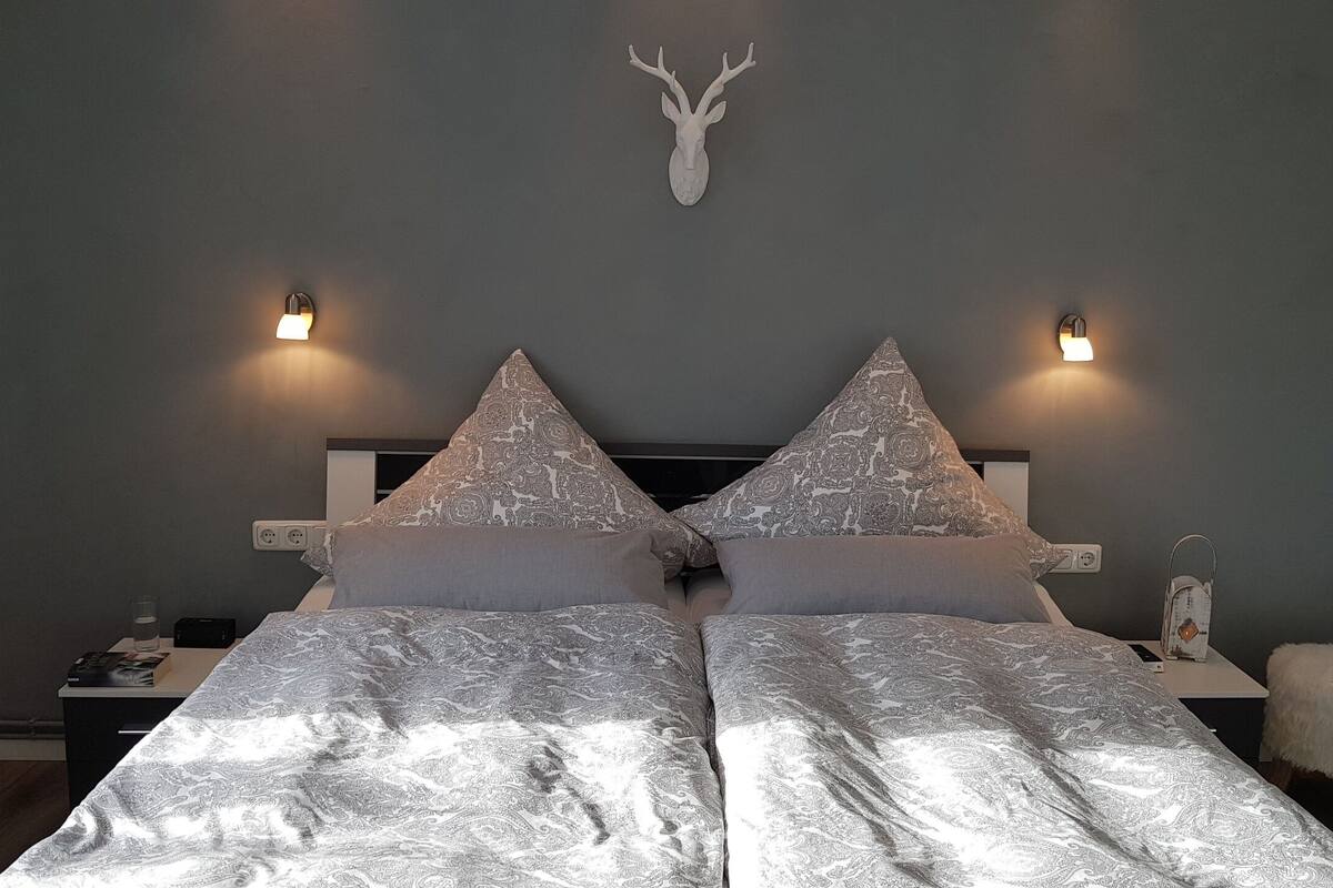 Apartment (Landidylle) | Down comforters, in-room safe, laptop workspace, blackout drapes