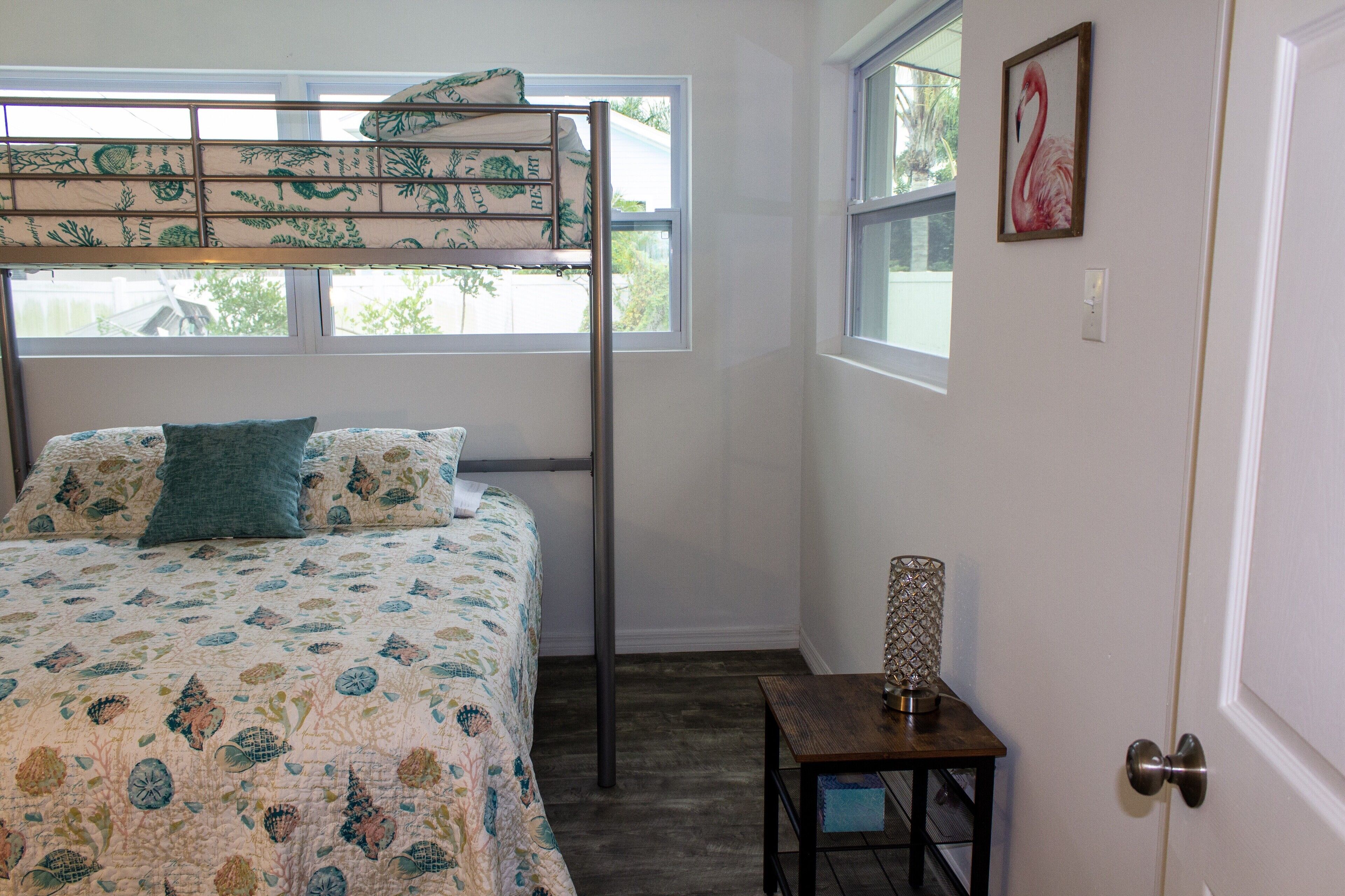 LOVELY BEACH HOME-FENCED BACKYARD, Walk/Bike to Vanderbilt Beach, Shops, Dining