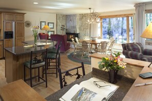 Condo, 3 Bedrooms (3 Bathrooms) | In-room dining - Shadowbrook (Snowmass Village)