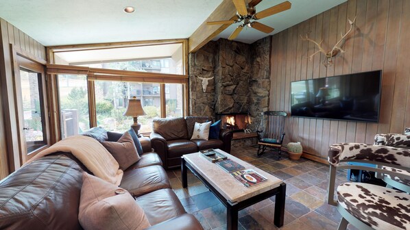 Premier Room, 2 Bedrooms | Living room - Shadowbrook (Snowmass Village)