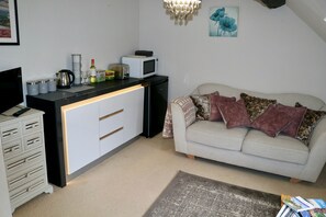 Suite | Living area - Gratton Grange Farm B&B (Bakewell)