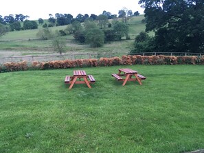 Front of property - Gratton Grange Farm B&B (Bakewell)