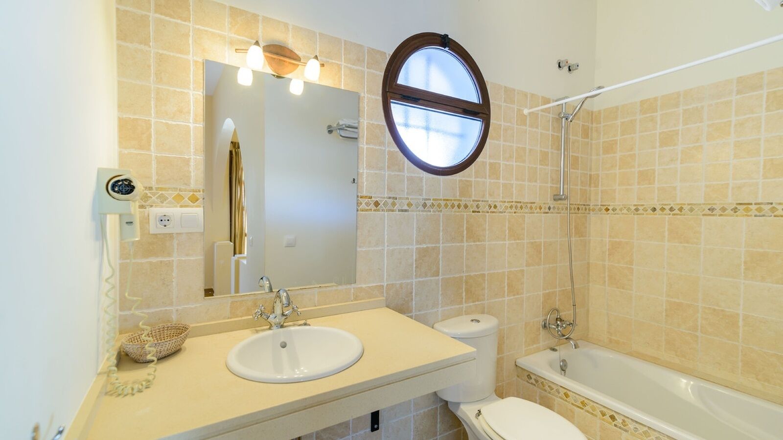 Cortijo Escondido Arcos de la Frontera by Ruralidays