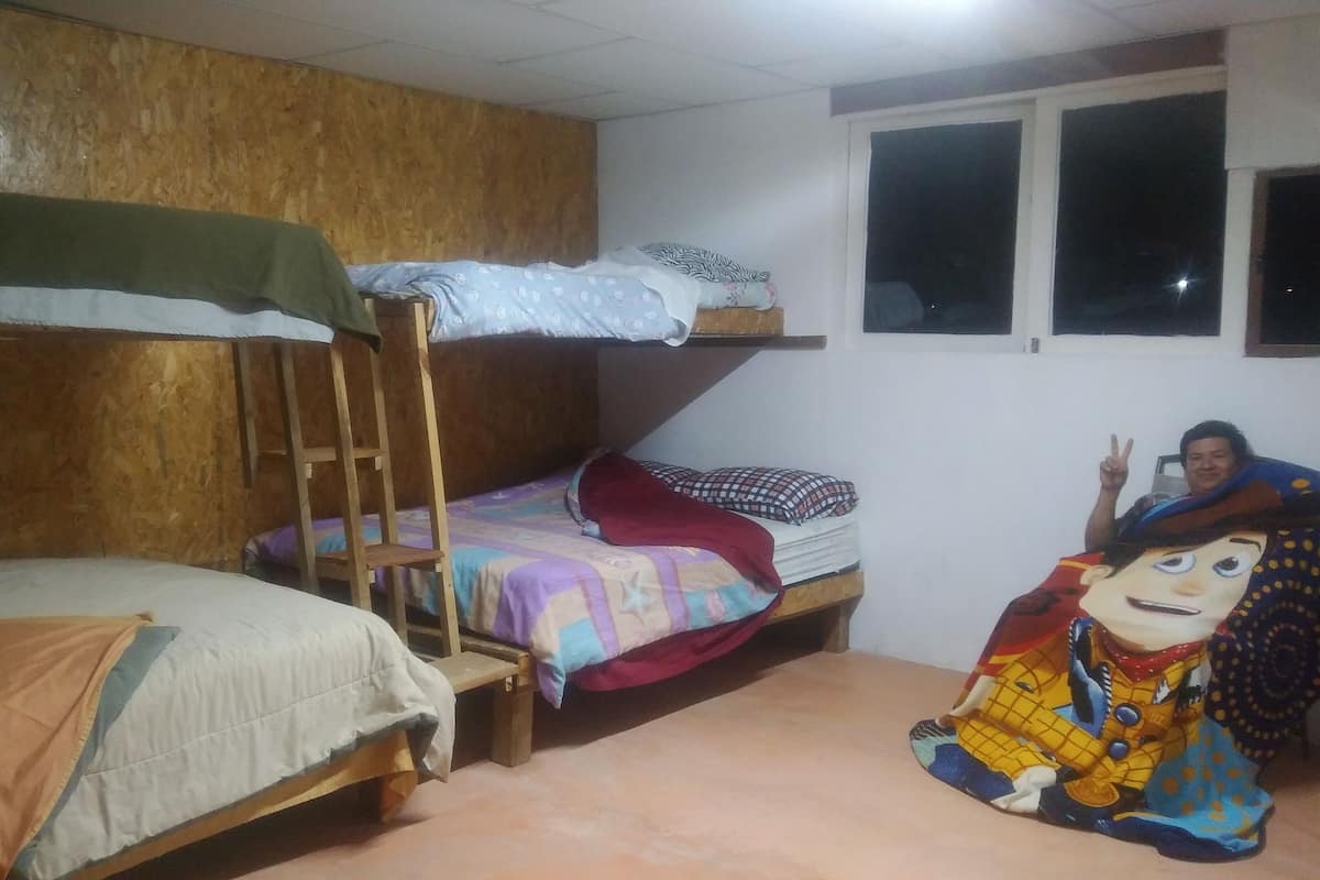 Free WiFi, bed sheets