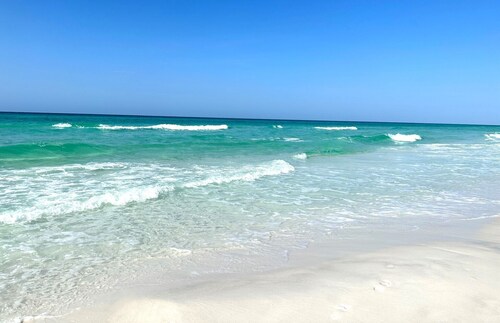  Luxury home with sugar white sand beach! ! ! 