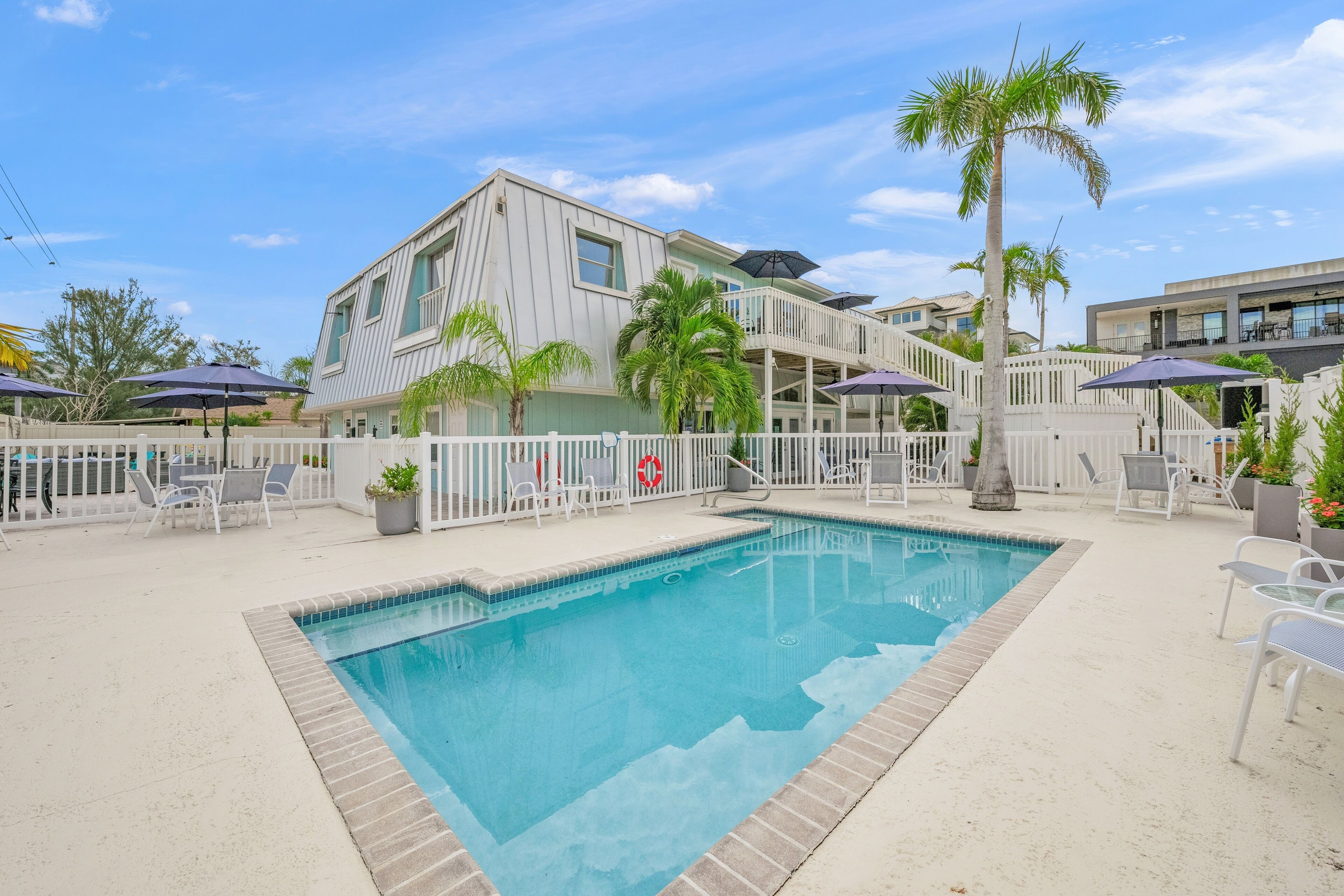 Piscine extérieure, piscine chauffée
