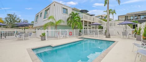 Piscine extérieure, piscine chauffée