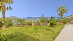 Property grounds - El Pino de Sayalonga by Ruralidays (Málaga)