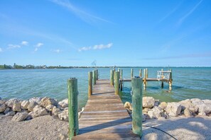 Unclassified image, 3 of 36, button