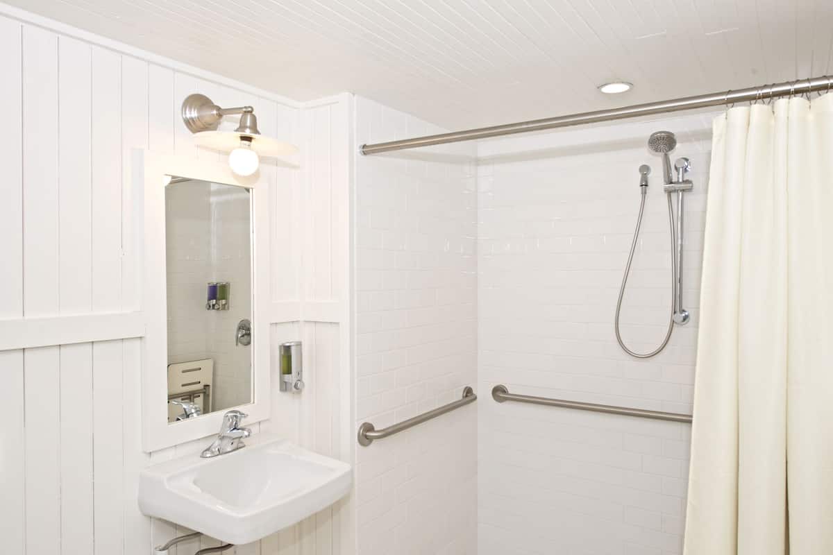 cabin with private bath | bathroom | shower, towels