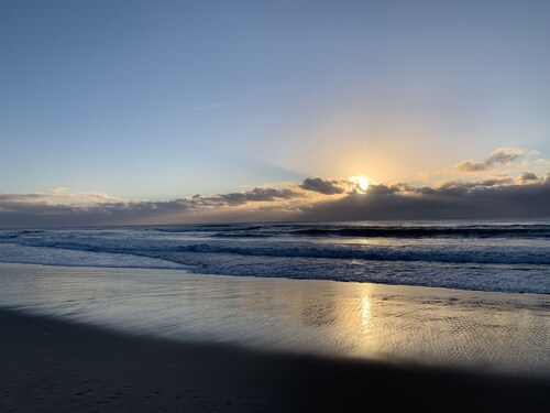 Island getaway near farmland, a bird sanctuary, nature walks, & close  to beach