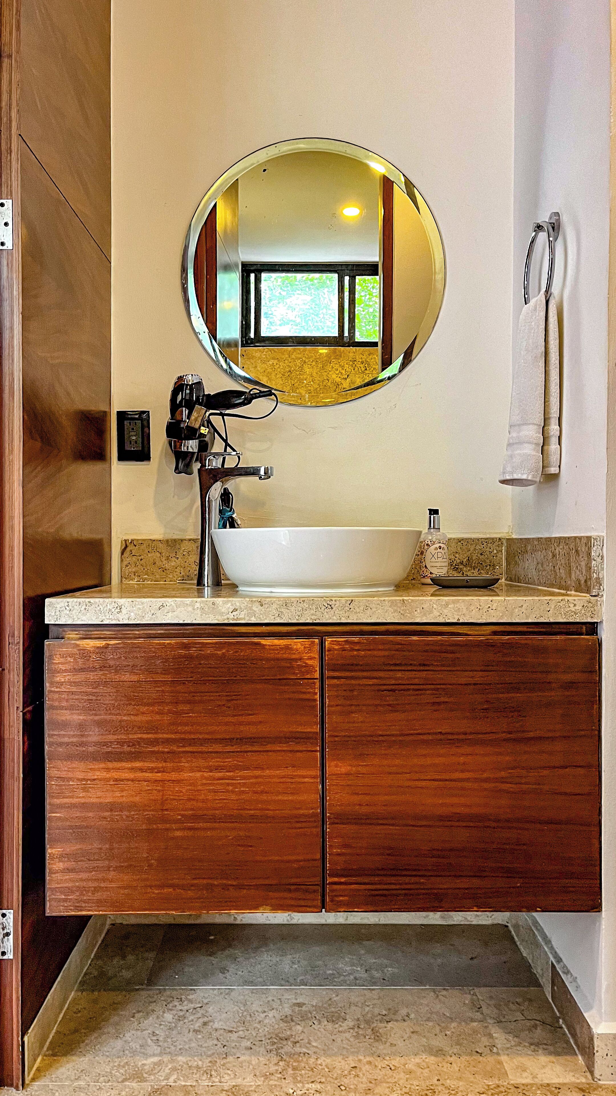 luxury apartment | bathroom | shower, free toiletries, hair dryer, towels