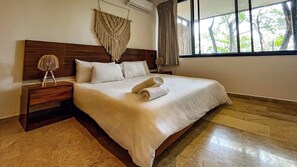 Két bảo mật tại phòng, bàn ủi/dụng cụ ủi quần áo, bộ trải giường 