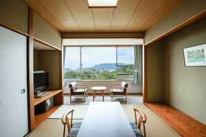 Coffres-forts dans les chambres, draps fournis