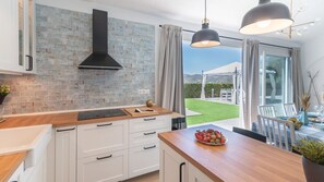 Dining - Cortijo Entre Pueblos Cómpeta by Ruralidays (Málaga)