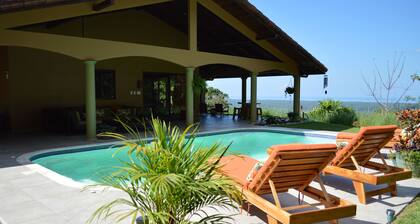 Casa de las Mariposas-Where Jungle Meets the Sea