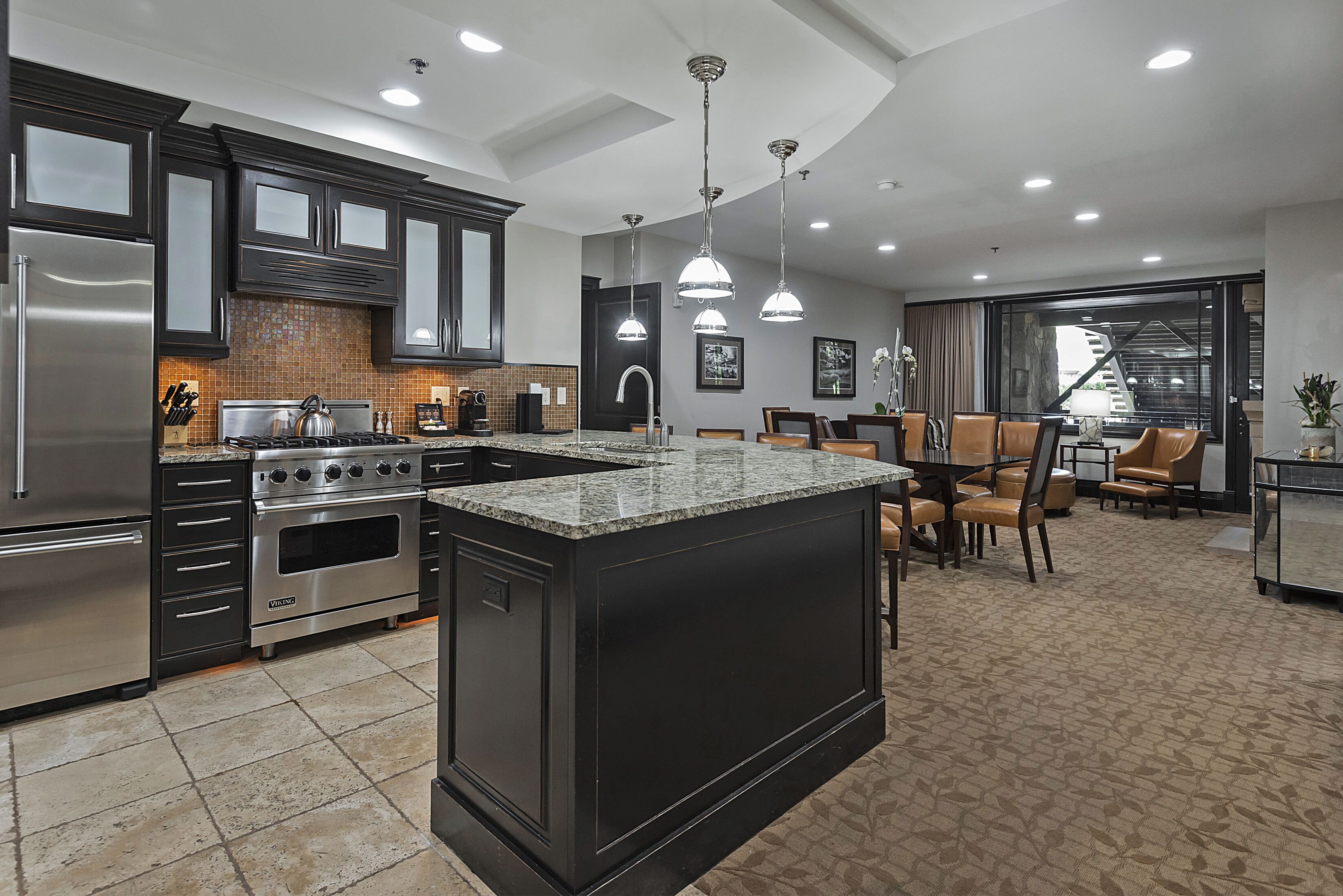 2 BEDROOM SUITE IN 5 STAR HOTEL WAPC