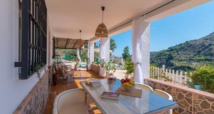 Campo de Ita Torrox by Ruralidays