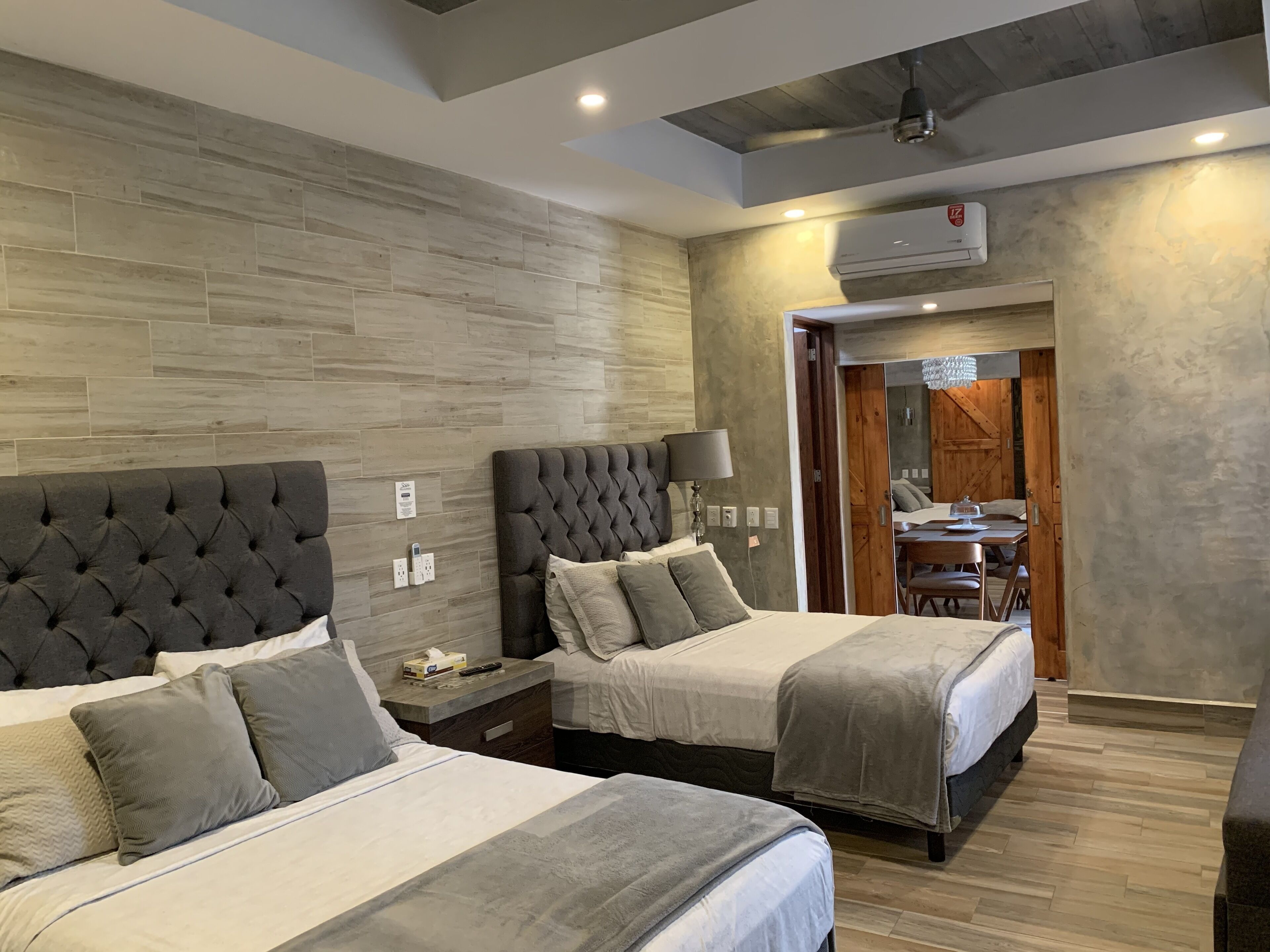 Pelicanos Department 3