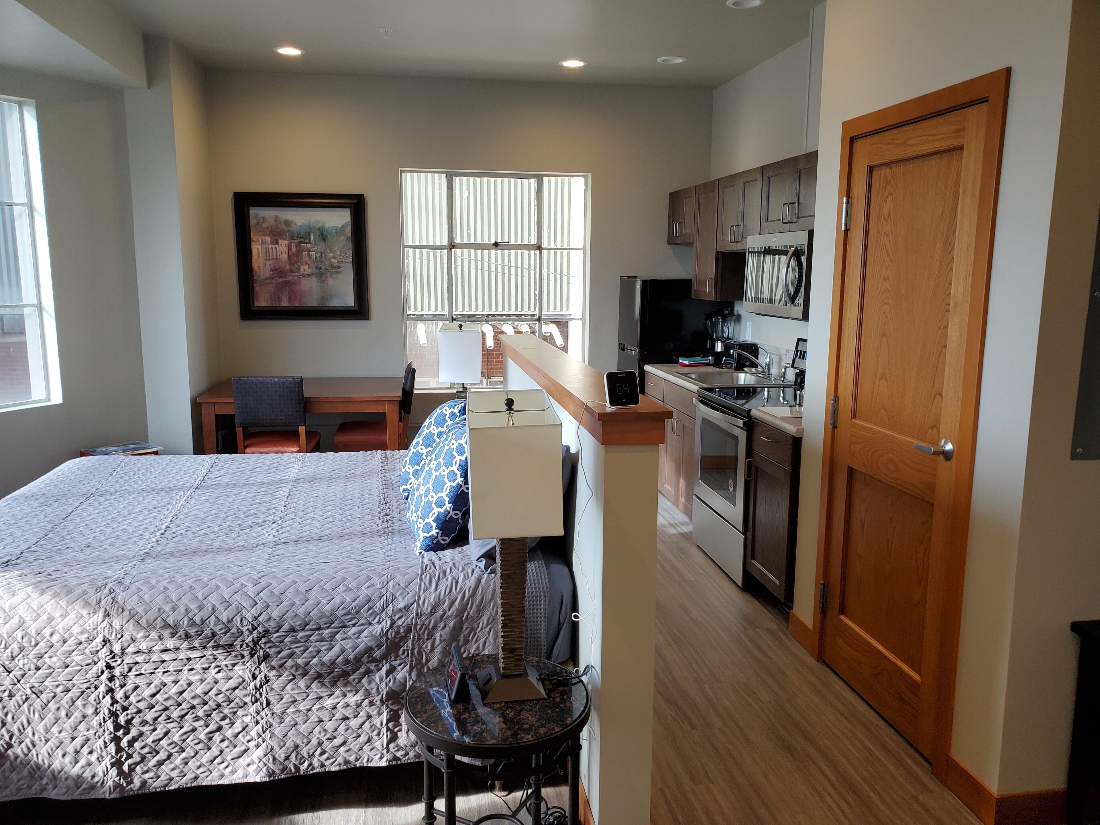 Downtown Studio Apt in Historic 1908 Church - 201