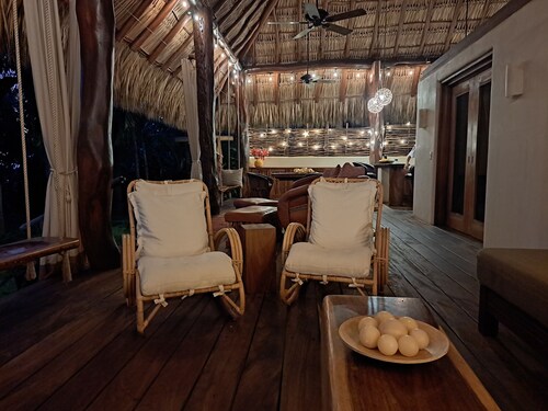 Private Beach Front Home & NEW Bungalow, kitchenette, bath