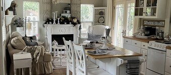 Bluebird Cottage a French Country Experience