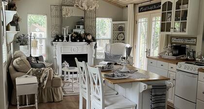 Bluebird Cottage a French Country Experience