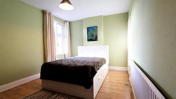 Classic Room | 1 bedroom, desk, laptop workspace, free WiFi