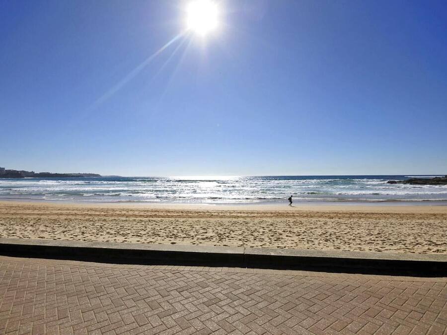 Plage à proximité, sable blanc