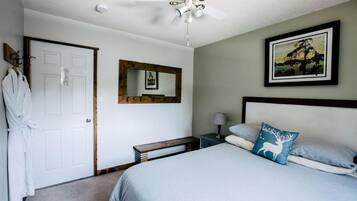 1 bedroom, free WiFi, bed sheets