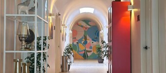 INTJ Hotel