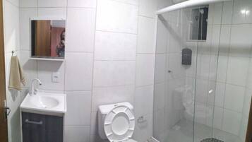 Shower, towels
