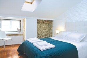 2 多间卧室、熨斗/熨衣板、WiFi、床单