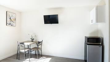 Premium Studio | Individually furnished, desk, laptop workspace, blackout drapes