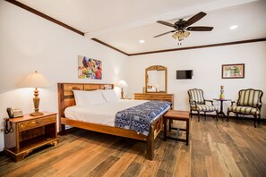 Caja de seguridad en la habitación y decoración personalizada 