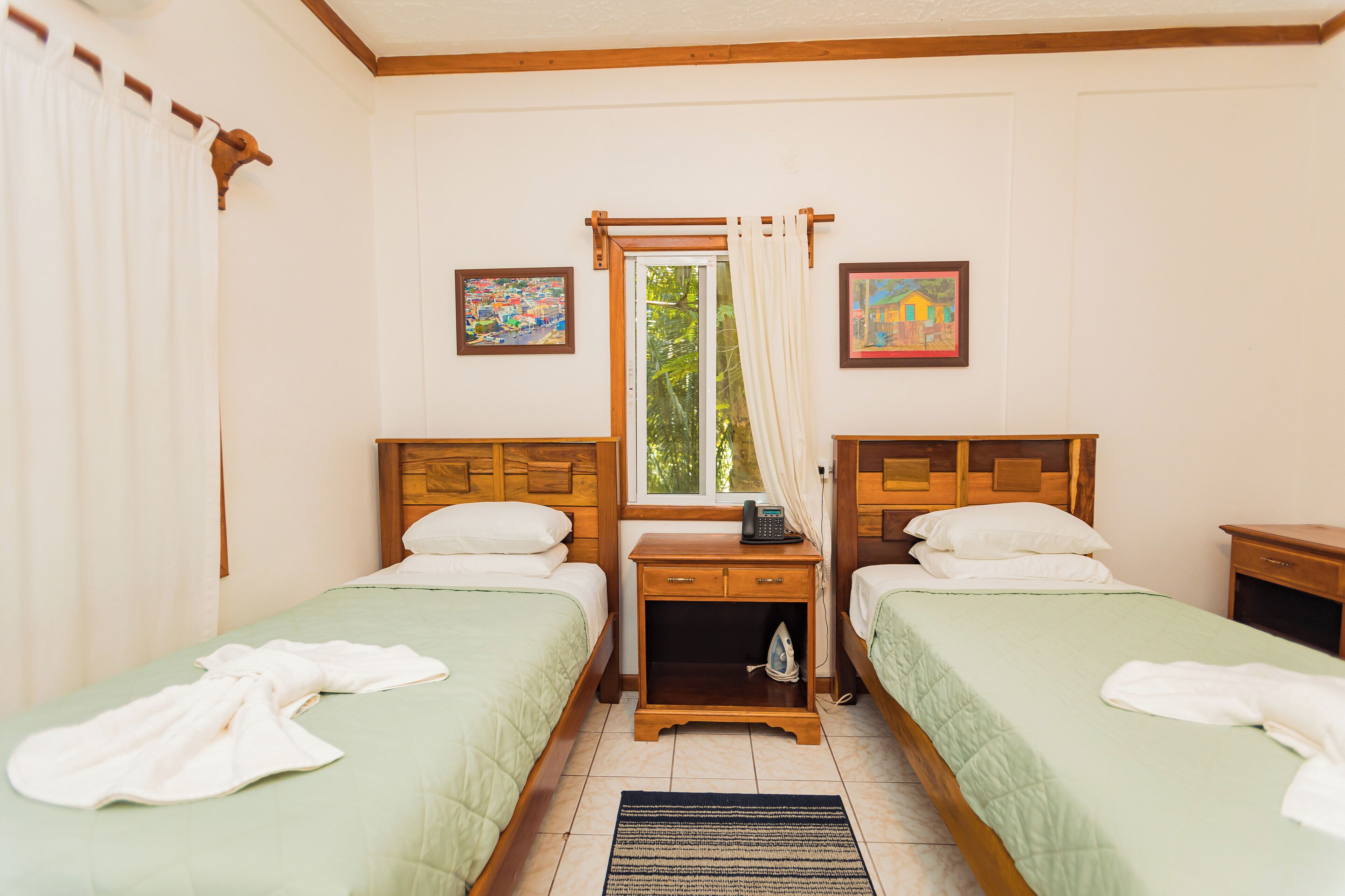 family house | 1 bedroom, in-room safe, individually decorated, individually furnished