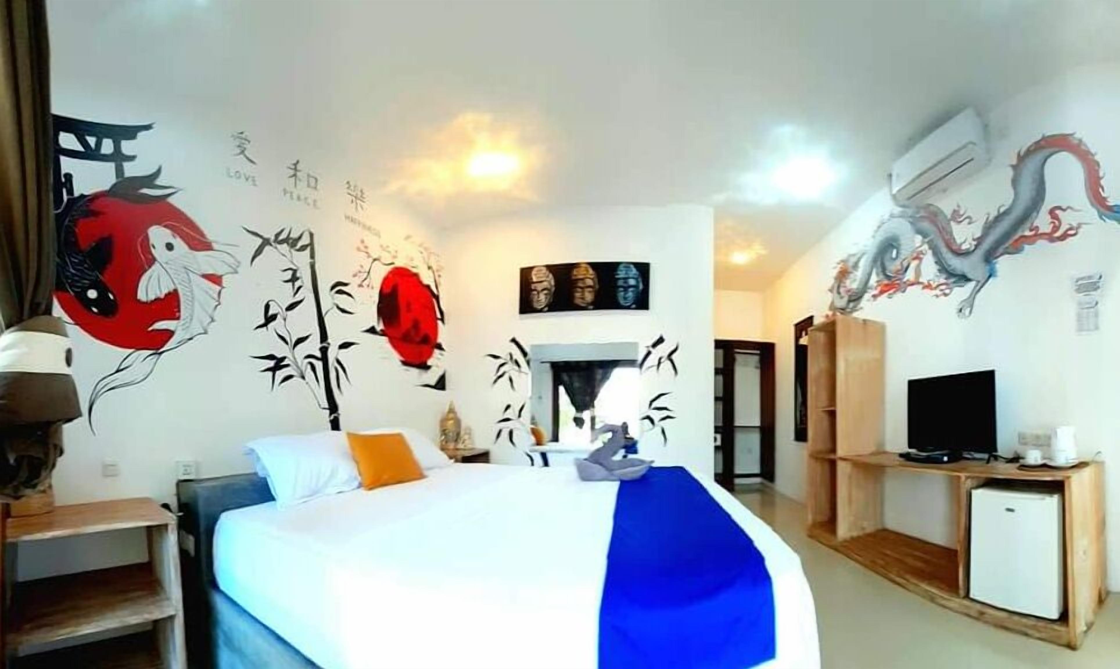 Deluxe Δωμάτιο | Κλινοσκεπάσματα υψηλής ποιότητας, μίνι μπαρ, χρηματοκιβώτιο στο δωμάτιο 