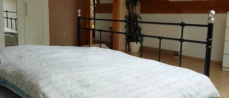 2 soveværelser, internetforbindelse, sengetøj